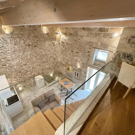 500 Castrignano de' Greci